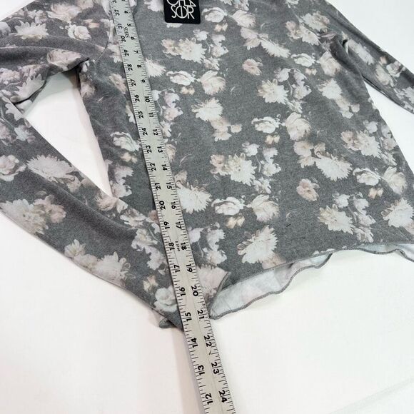 Chaser T-Shirt Womens Small Gray Jersey Long Sleeve Raglan Floral Round Neck new - Picture 7 of 10